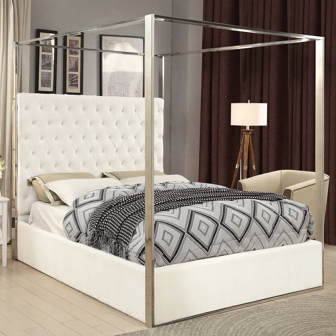 Upholstered Canopy Bed Everly Quinn Size: Queen, Color: Gray