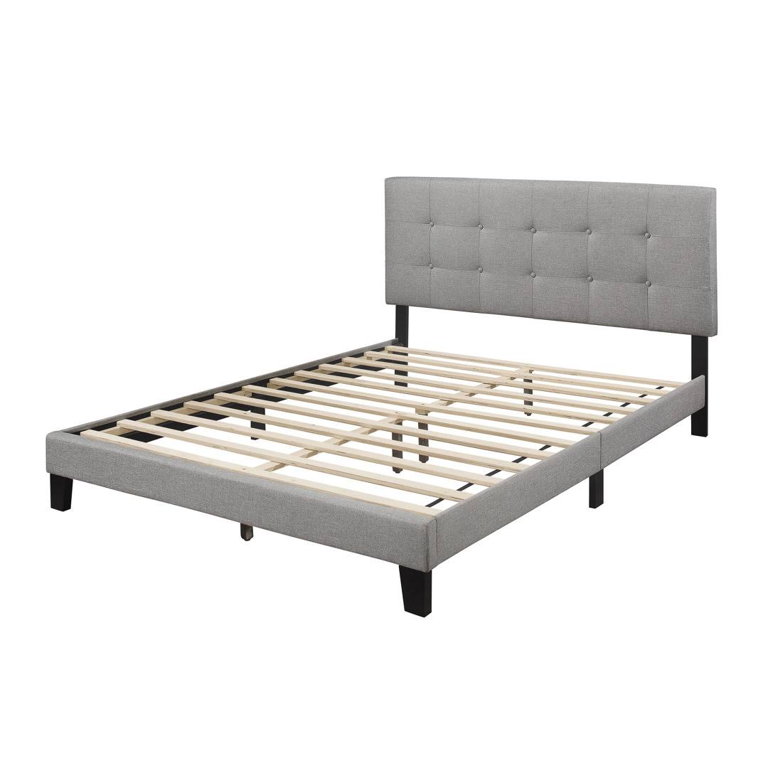 Tufted Upholstered Platform Bed  Size: Full Color: Gray