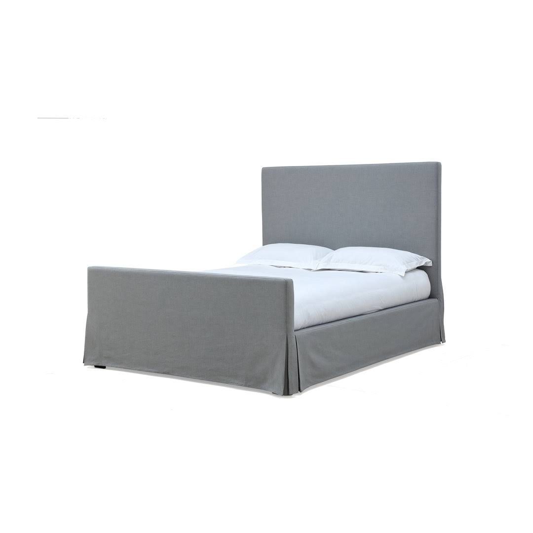 Upholstered Bed Size: Queen, Color: Oatmeal