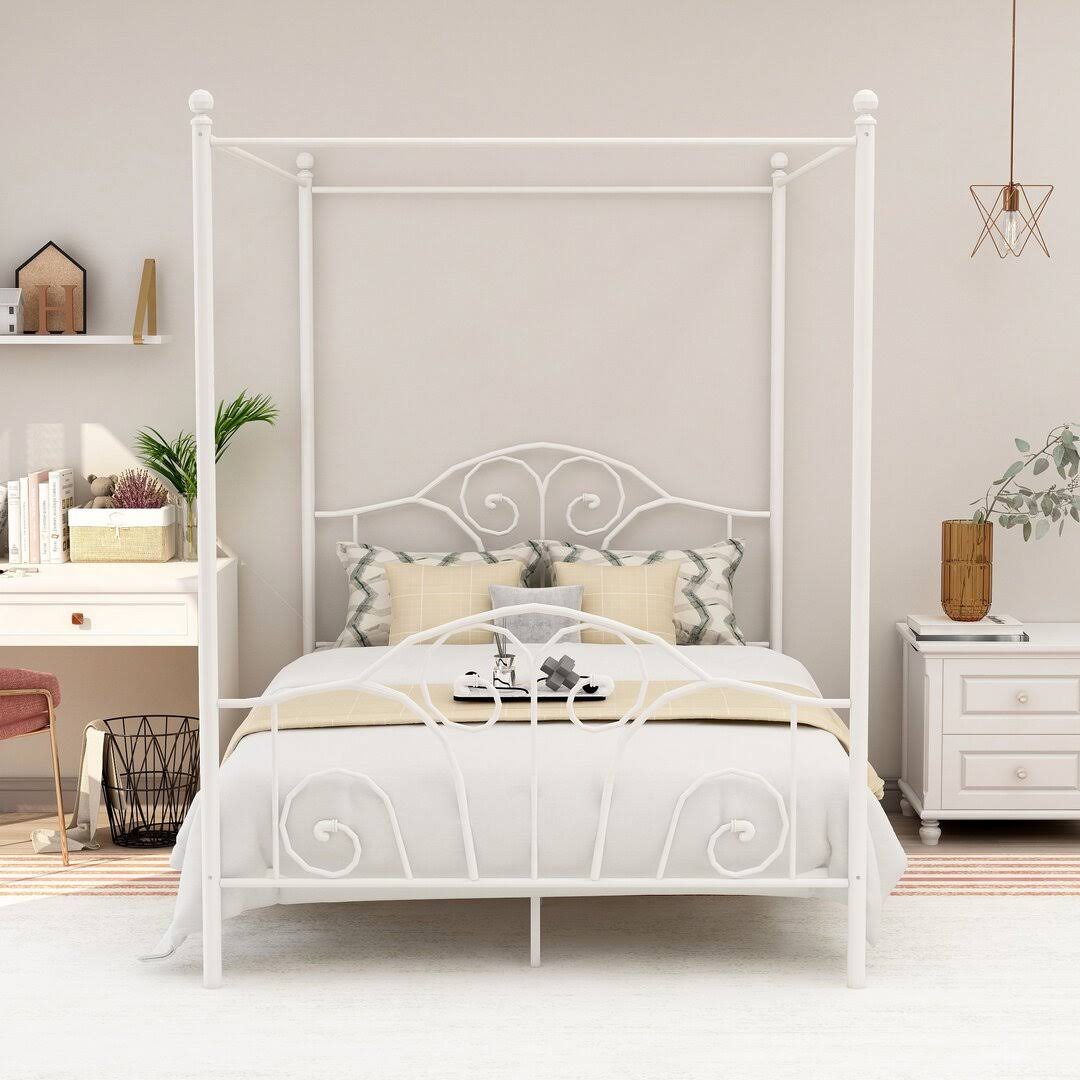 Canopy Bed  Color: Black Size: Queen