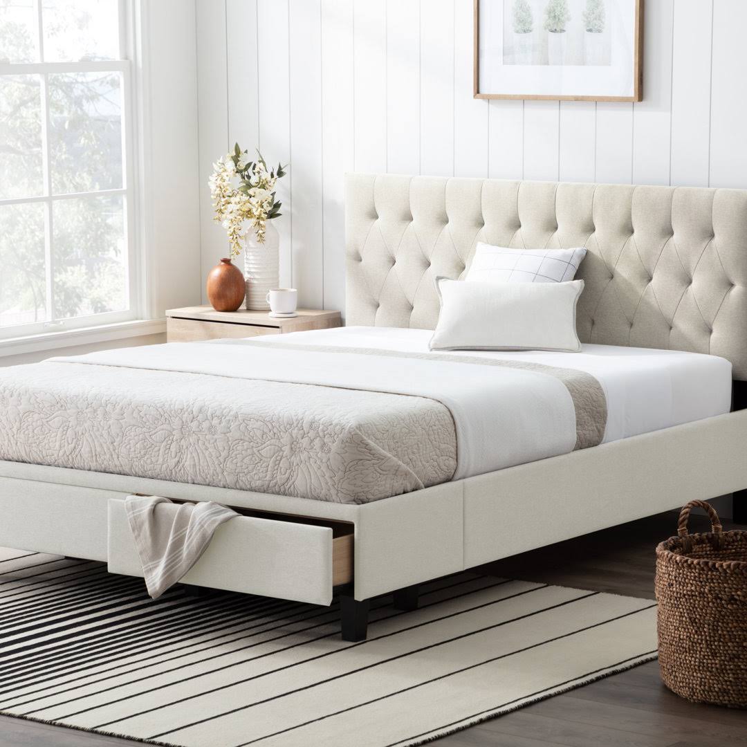 Upholstered Storage Bed  Color: Cream, Mattress Size: Queen