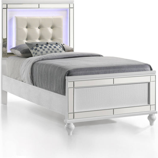 Classic Furniture Valentine Solid Wood King Size Lighted Bed In Silver